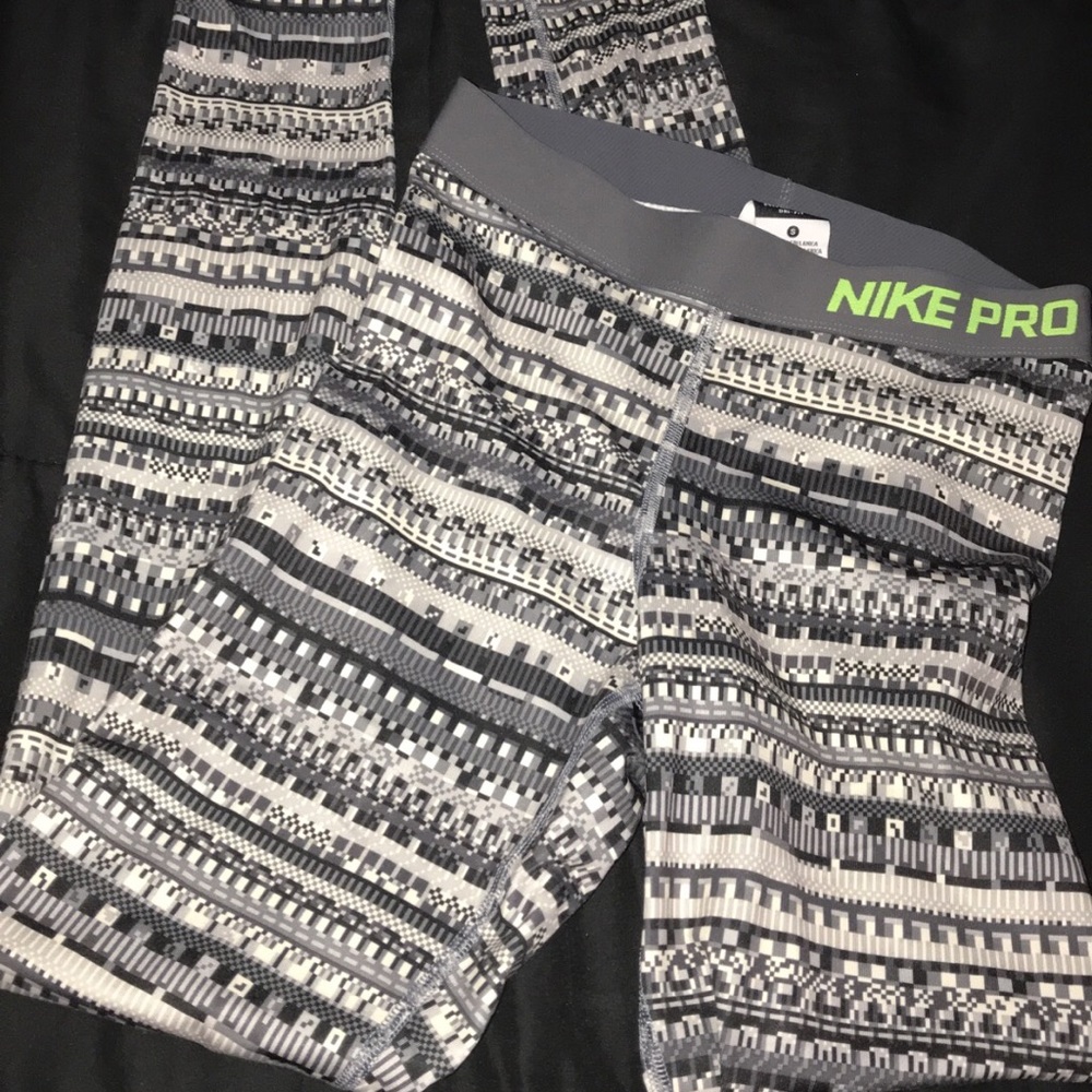 Nike pro workout leggings (fleece inside)